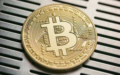 比特币涨破10万元(比特币今年能破10万吗)-第1张图片-binance下载